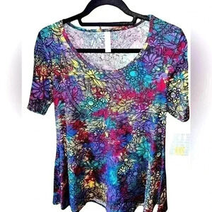 Lularoe XXS multi color floral Perfect T. NWT. Great print‎ !